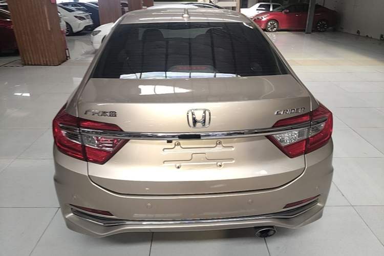 Used Honda Crider 2016 1.8L CVT Luxury Edition Rear