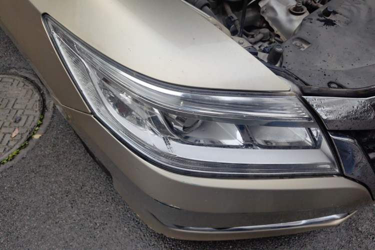 Used Honda Crider 2016 1.8L CVT Leading Edition Right Front Headlight