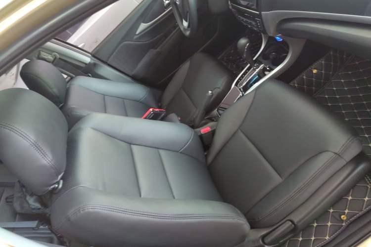 Used Honda Crider 2016 1.8L CVT Leading Edition Right Front Seat