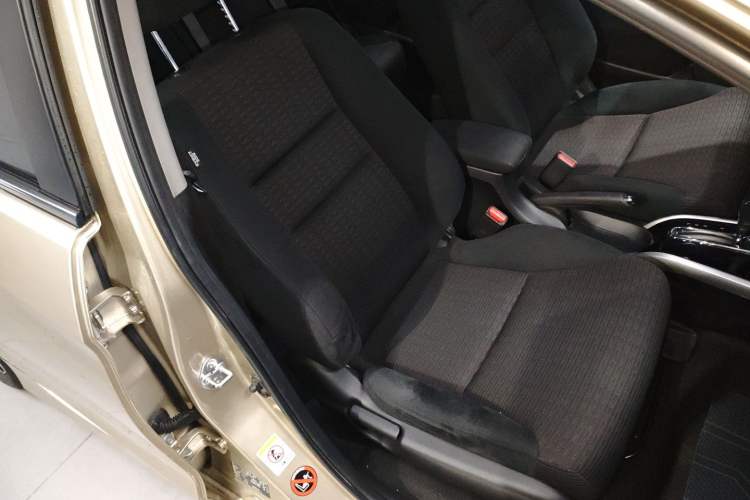 Used Honda Crider 2016 1.8L CVT Luxury Edition Right Front Seat