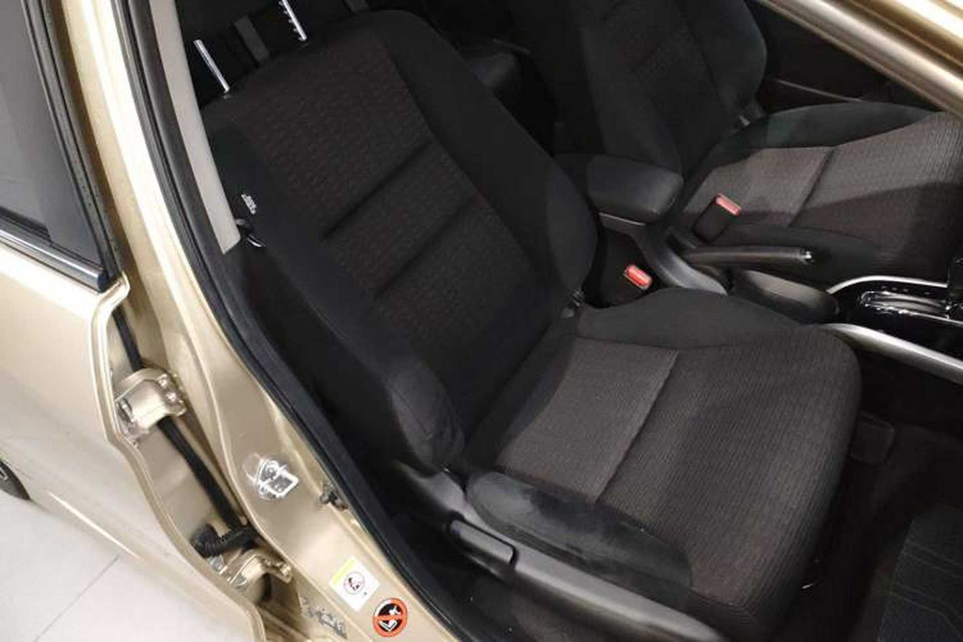 Used Honda Crider 2016 1.8L CVT Luxury Edition Right Front Seat
