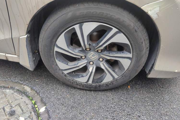Used Honda Crider 2016 1.8L CVT Leading Edition Right Front Wheel Hub