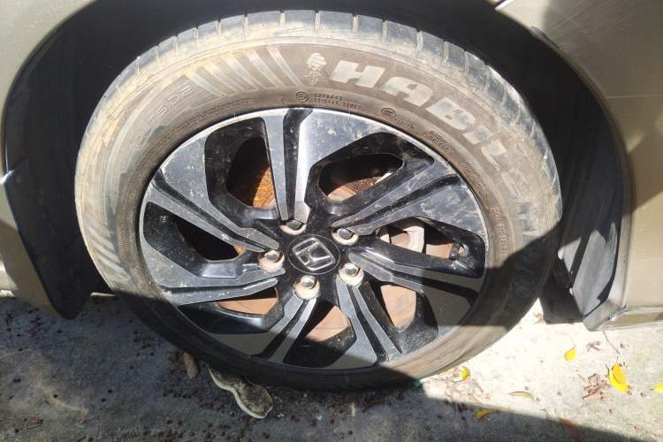 Used Honda Crider 2016 1.8L CVT Leading Edition Right Front Wheel Hub