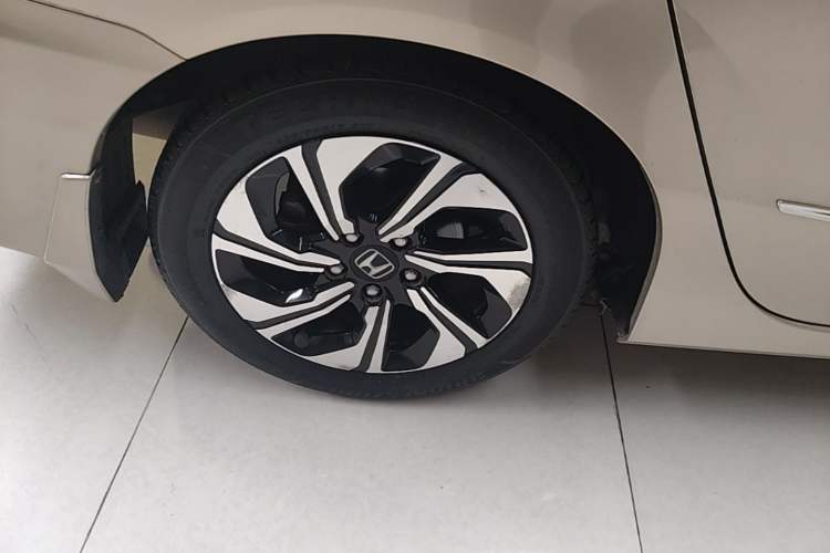 Used Honda Crider 2016 1.8L CVT Luxury Edition Right Rear Wheel Hub
