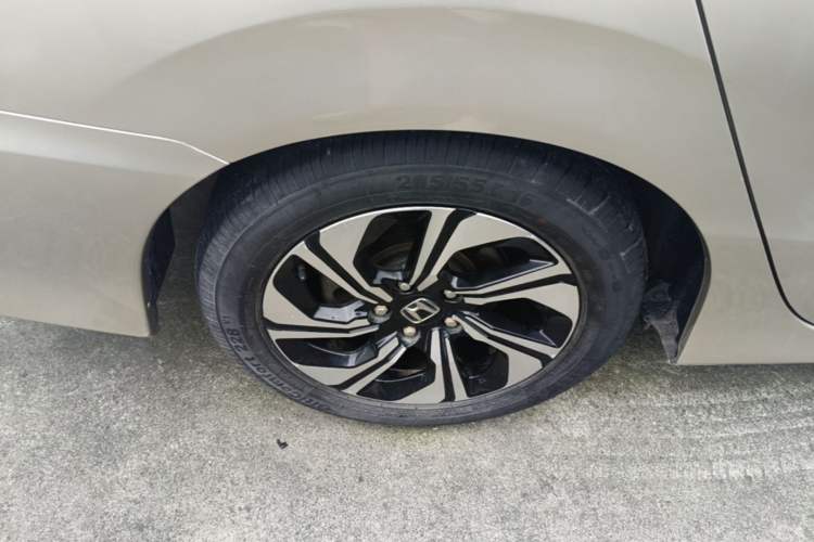 Used Honda Crider 2016 1.8L CVT Luxury Edition Right Rear Wheel Hub