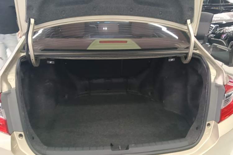 Used Honda Crider 2016 1.8L CVT Comfort Version Trunk