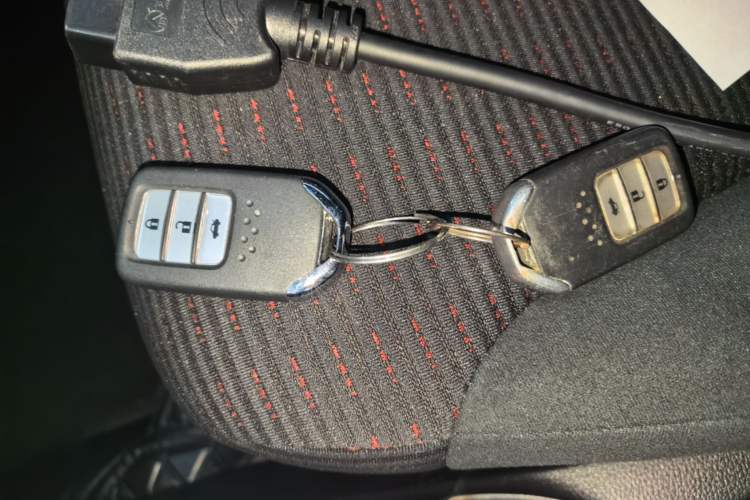 Used Honda Crider 2016 1.8L CVT Luxury Edition Vehicle Key