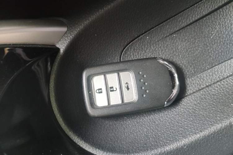 Used Honda Crider 2016 1.8L CVT Leading Edition Vehicle Key