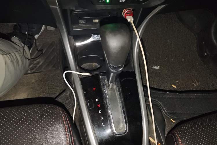 Used Honda Crider 2016 1.8L CVT Luxury Edition Gear Lever