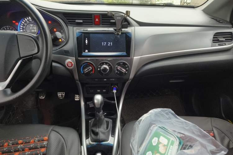 Used Honda Crider 2016 1.8L Manual Luxury Edition Audio And AC Panel