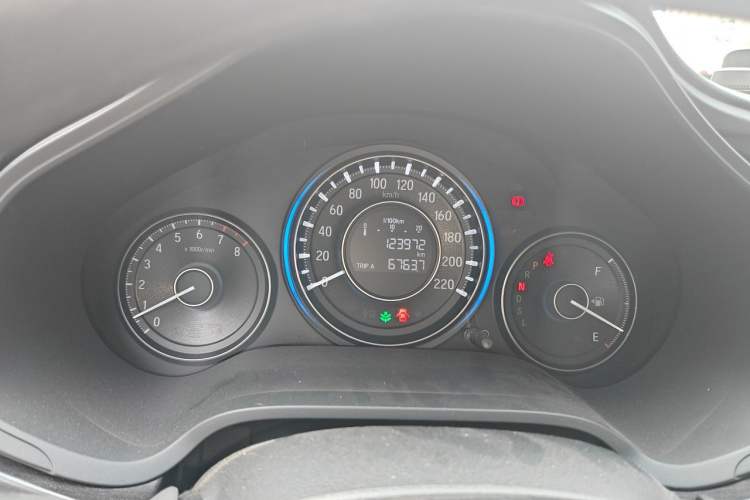 Used Honda Crider 2016 1.8L CVT Luxury Edition Odometer Close Up