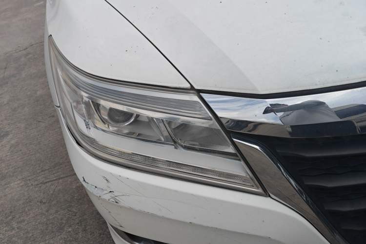 Used Honda Crider 2016 1.8L CVT Luxury Edition Right Front Headlight