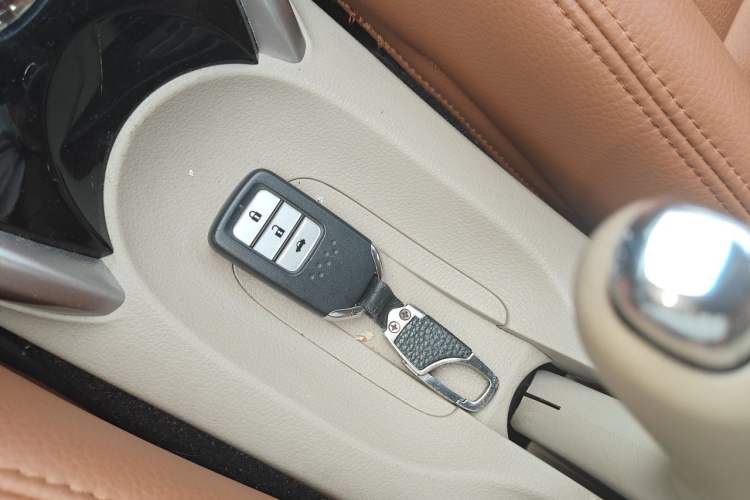Used Honda Crider 2016 1.8L CVT Luxury Edition Vehicle Key