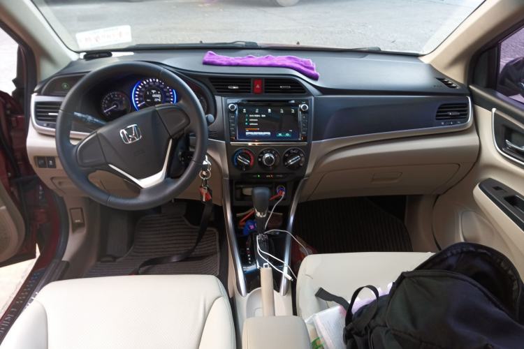 Used Honda Crider 2016 1.8L CVT Comfort Version Center Console