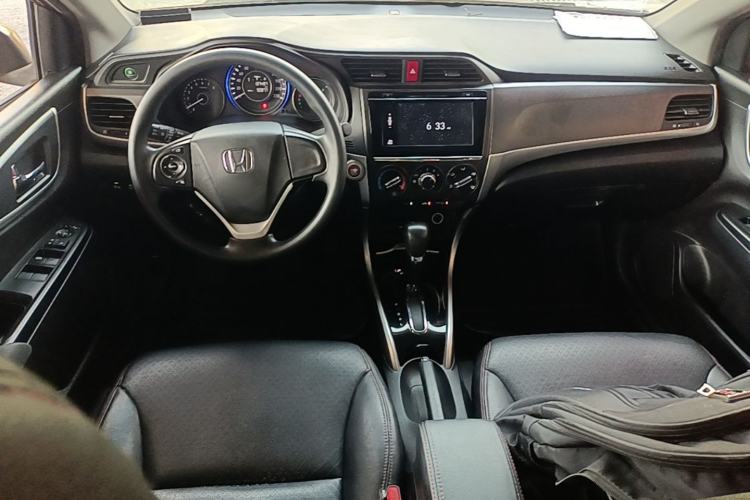 Used Honda Crider 2016 1.8L CVT Luxury Edition Center Console