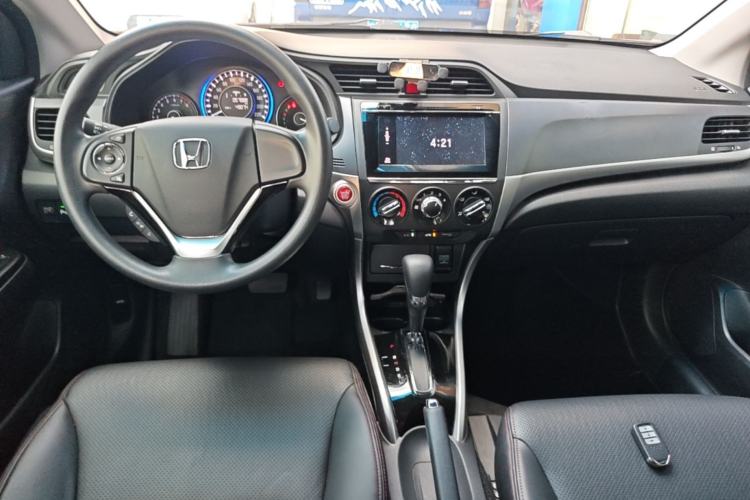 Used Honda Crider 2016 1.8L CVT Luxury Edition Center Console