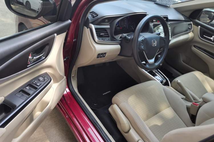 Used Honda Crider 2016 1.8L CVT Luxury Edition Driver Seat