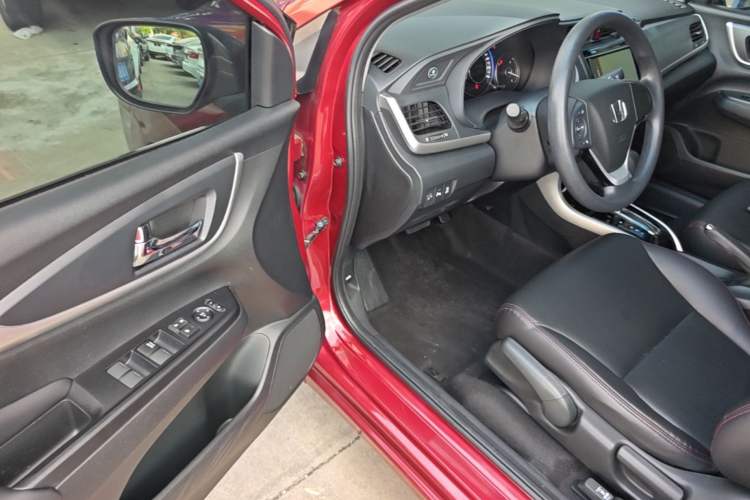 Used Honda Crider 2016 1.8L CVT Luxury Edition Driver Seat