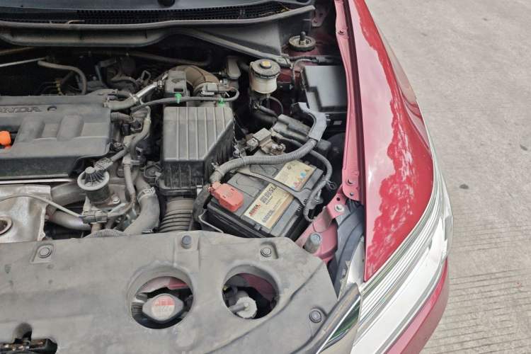 Used Honda Crider 2016 1.8L CVT Luxury Edition Engine Bay Left