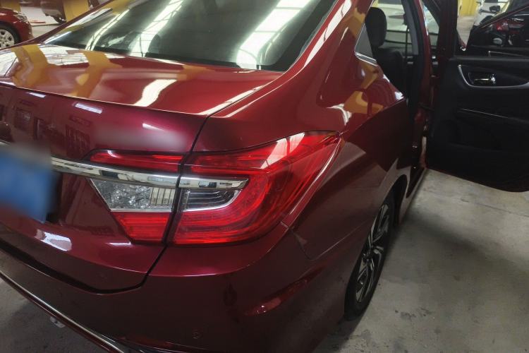 Used Honda Crider 2016 1.8L CVT Luxury Edition Exterior 5