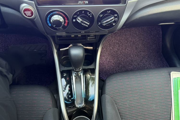 Used Honda Crider 2016 1.8L CVT Luxury Edition Gear Lever
