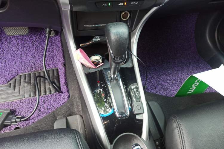 Used Honda Crider 2016 1.8L CVT Luxury Edition Gear Lever