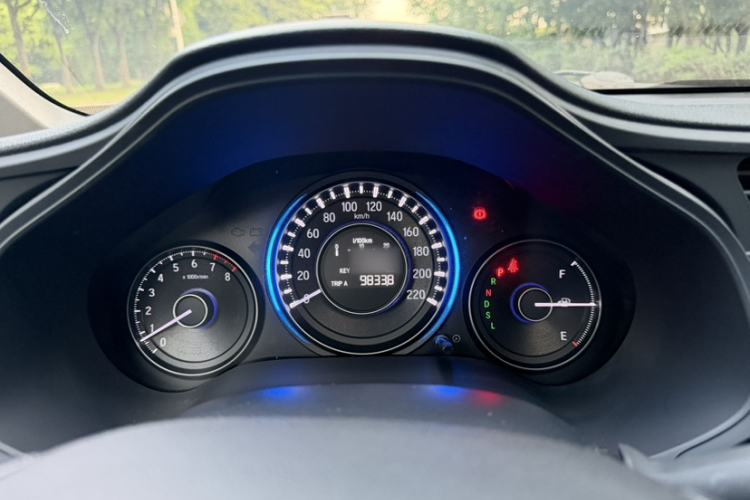 Used Honda Crider 2016 1.8L CVT Luxury Edition Interior 7