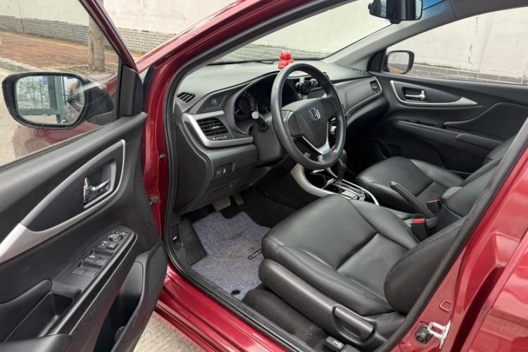 Used Honda Crider 2016 1.8L CVT Comfort Version Left Front Seat