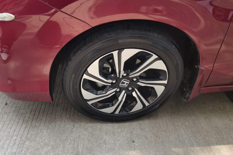 Used Honda Crider 2016 1.8L CVT Luxury Edition Left Front Wheel Hub