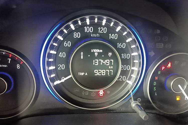 Used Honda Crider 2016 1.8L CVT Luxury Edition Odometer Close Up