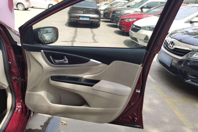 Used Honda Crider 2016 1.8L CVT Luxury Edition Right Front Door Interior