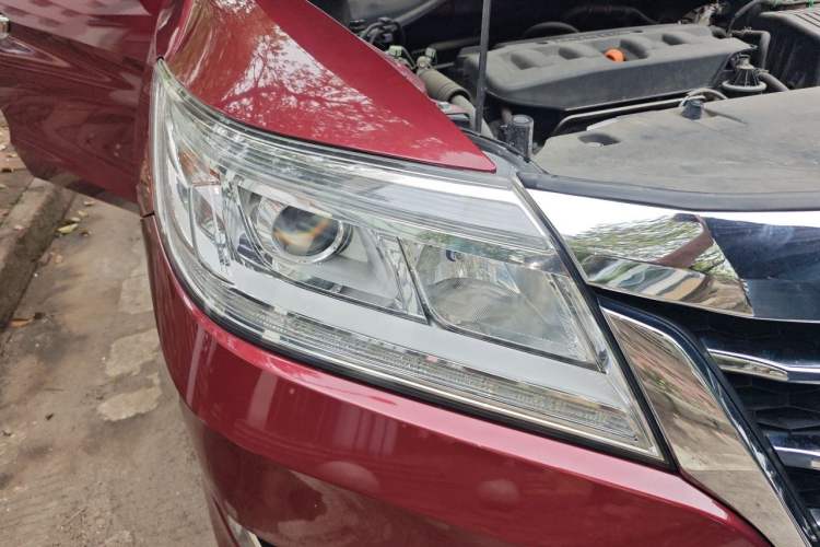 Used Honda Crider 2016 1.8L CVT Luxury Edition Right Front Headlight