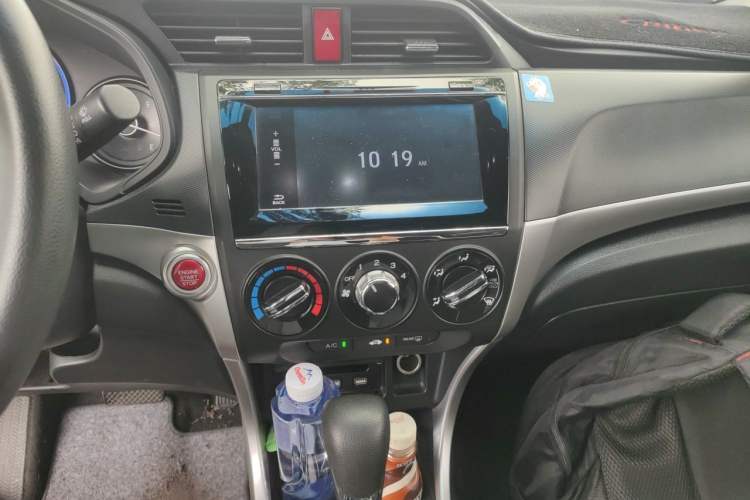 Used Honda Crider 2016 1.8L CVT Luxury Edition Audio And AC Panel