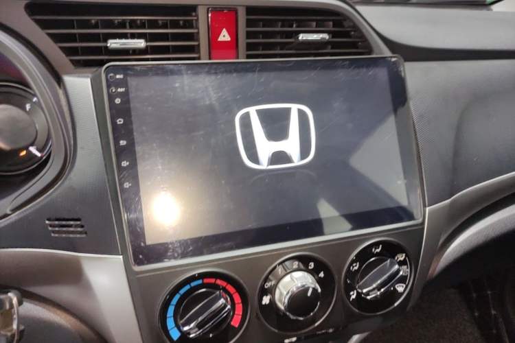Used Honda Crider 2016 1.8L CVT Comfort Version Audio And AC Panel