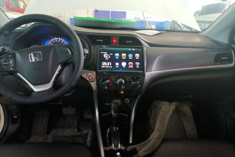 Used Honda Crider 2016 1.8L CVT Luxury Edition Audio And AC Panel