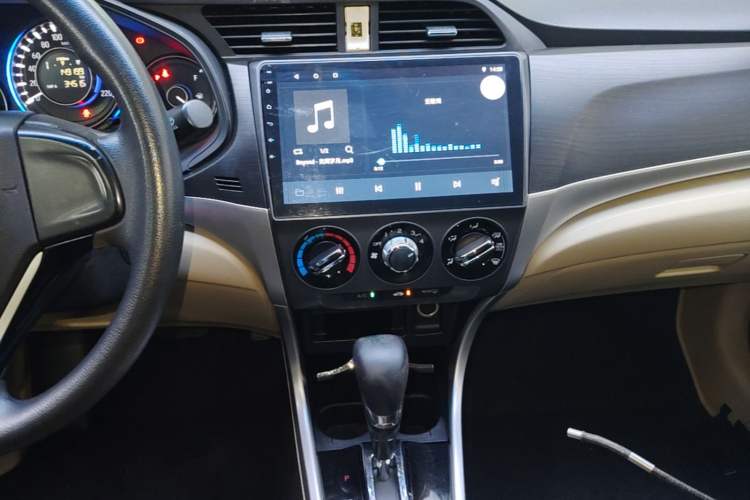 Used Honda Crider 2016 1.8L CVT Comfort Version Audio And AC Panel