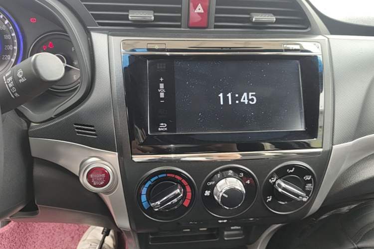 Used Honda Crider 2016 1.8L CVT Luxury Edition Audio And AC Panel