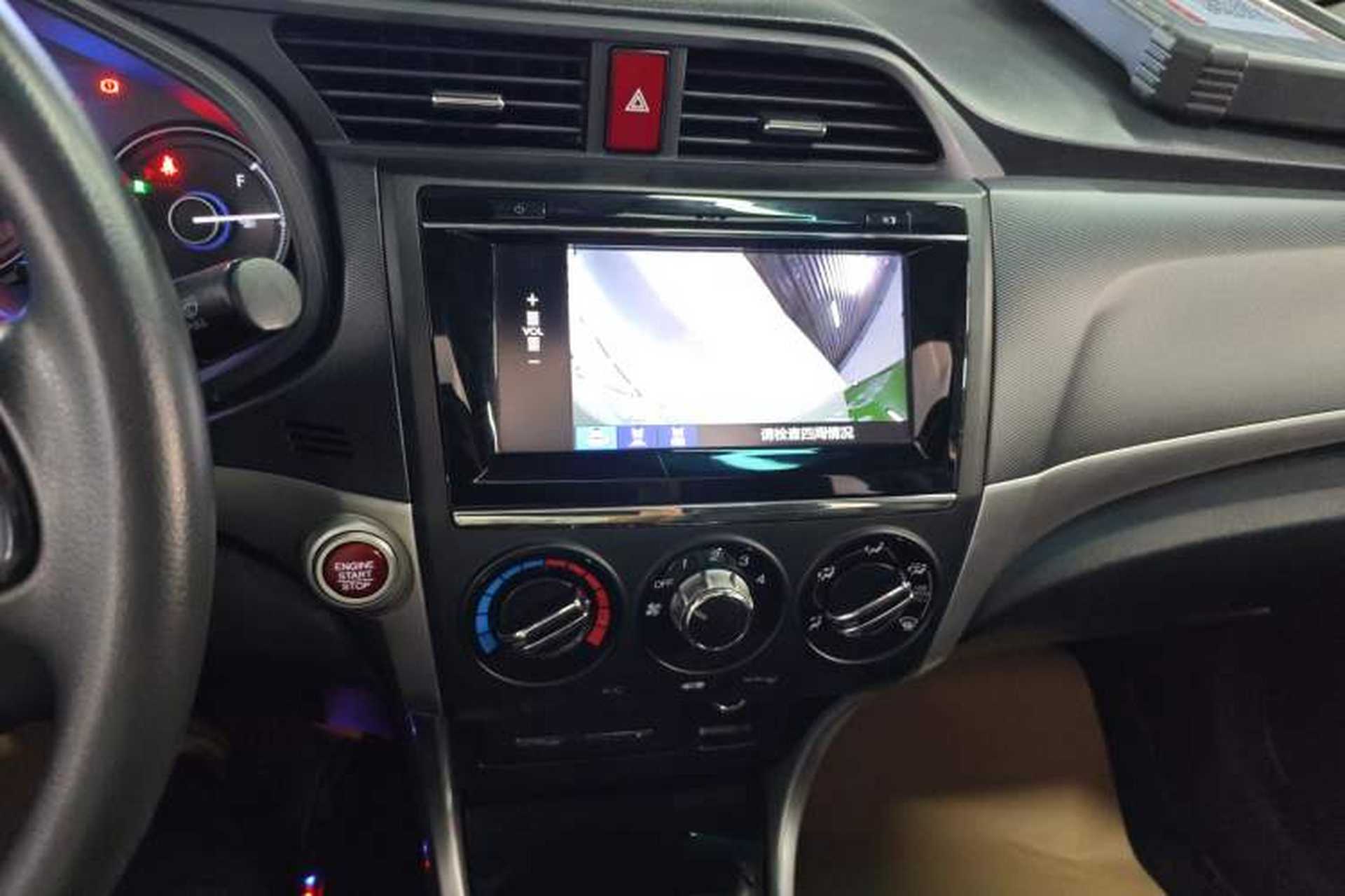 Used Honda Crider 2016 1.8L CVT Luxury Edition Audio And AC Panel