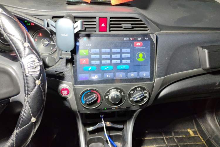 Used Honda Crider 2016 1.8L CVT Luxury Edition Audio And AC Panel