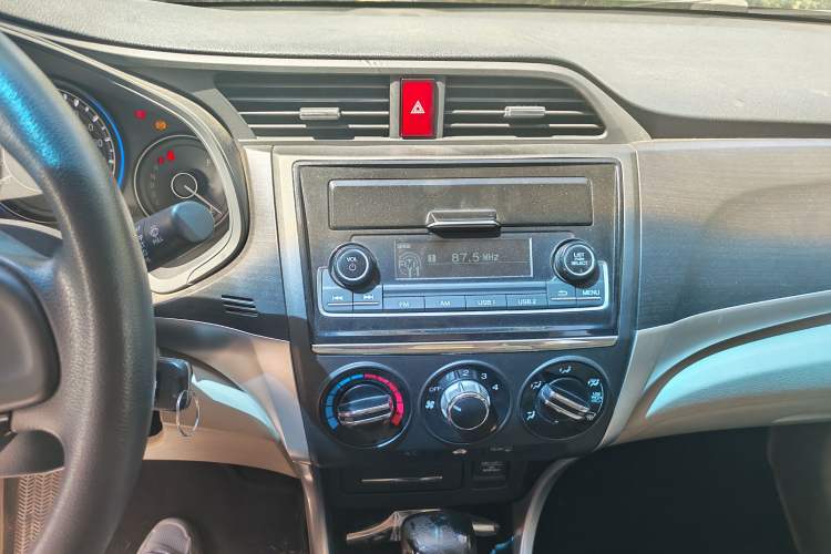 Used Honda Crider 2016 1.8L CVT Comfort Version Audio And AC Panel