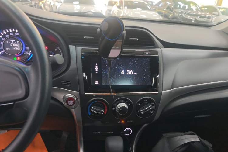 Used Honda Crider 2016 1.8L CVT Luxury Edition Audio And AC Panel