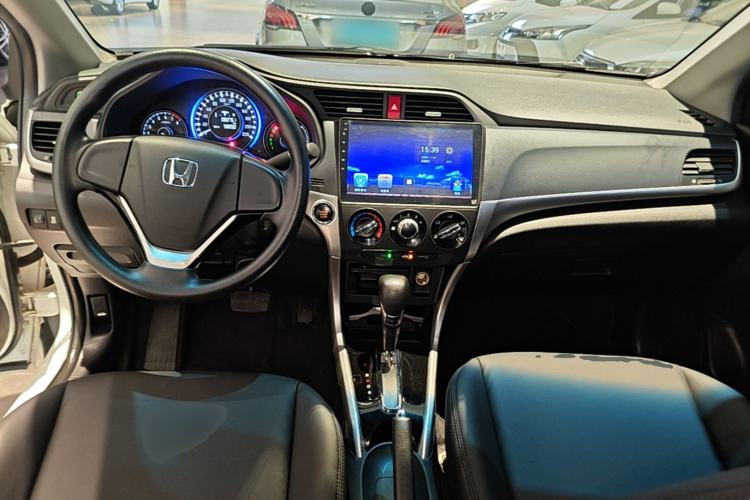 Used Honda Crider 2016 1.8L CVT Comfort Version Center Console