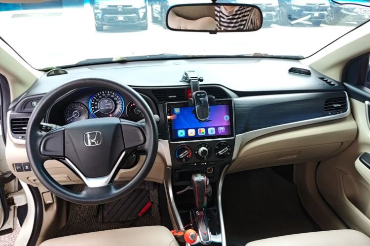 Used Honda Crider 2016 1.8L CVT Comfort Version Center Console