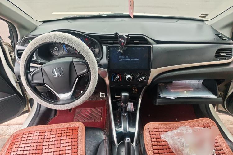 Used Honda Crider 2016 1.8L CVT Comfort Version Center Console