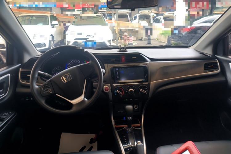 Used Honda Crider 2016 1.8L CVT Luxury Edition Center Console