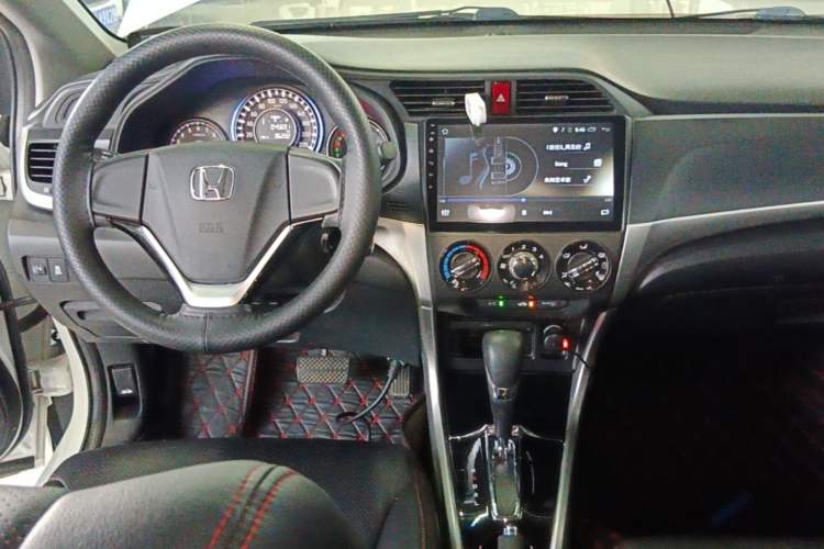 Used Honda Crider 2016 1.8L CVT Comfort Version Center Console