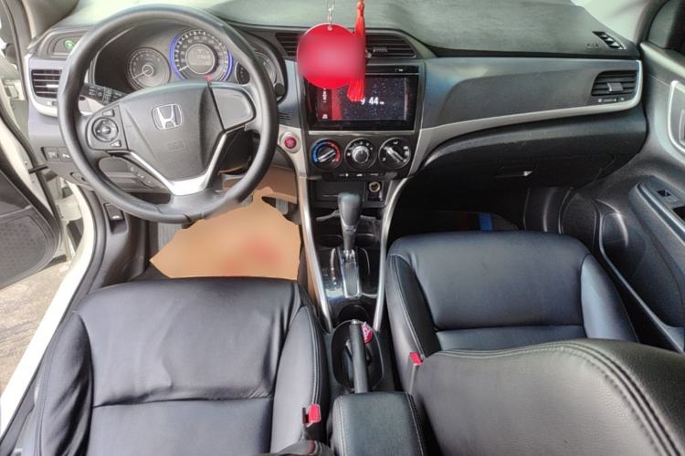 Used Honda Crider 2016 1.8L CVT Luxury Edition Center Console