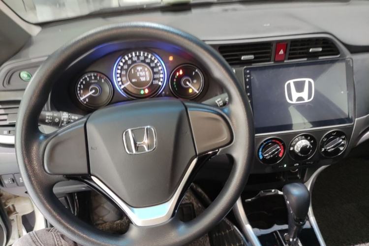 Used Honda Crider 2016 1.8L CVT Comfort Version Center Console