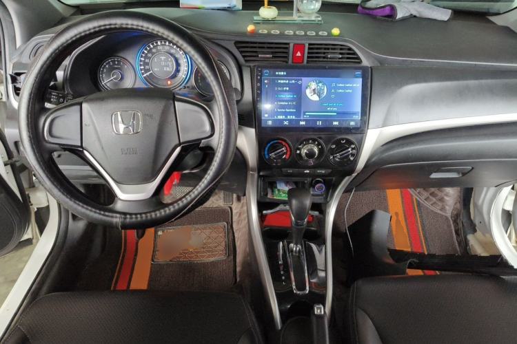 Used Honda Crider 2016 1.8L CVT Comfort Version Center Console