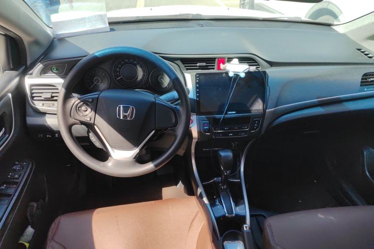 Used Honda Crider 2016 1.8L CVT Leading Edition Center Console